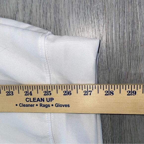 Taylor Swift White Sweatshirt - The Eras Tour - Picture 6 of 12